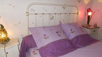 1 chambre, décoration personnalisée, ameublement personnalisé