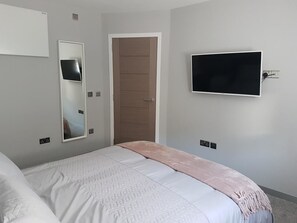 Appartement Luxe, 1 chambre, vue colline