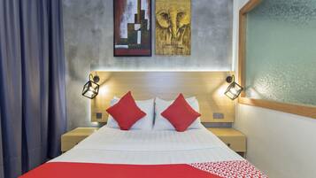 Free WiFi, bed sheets