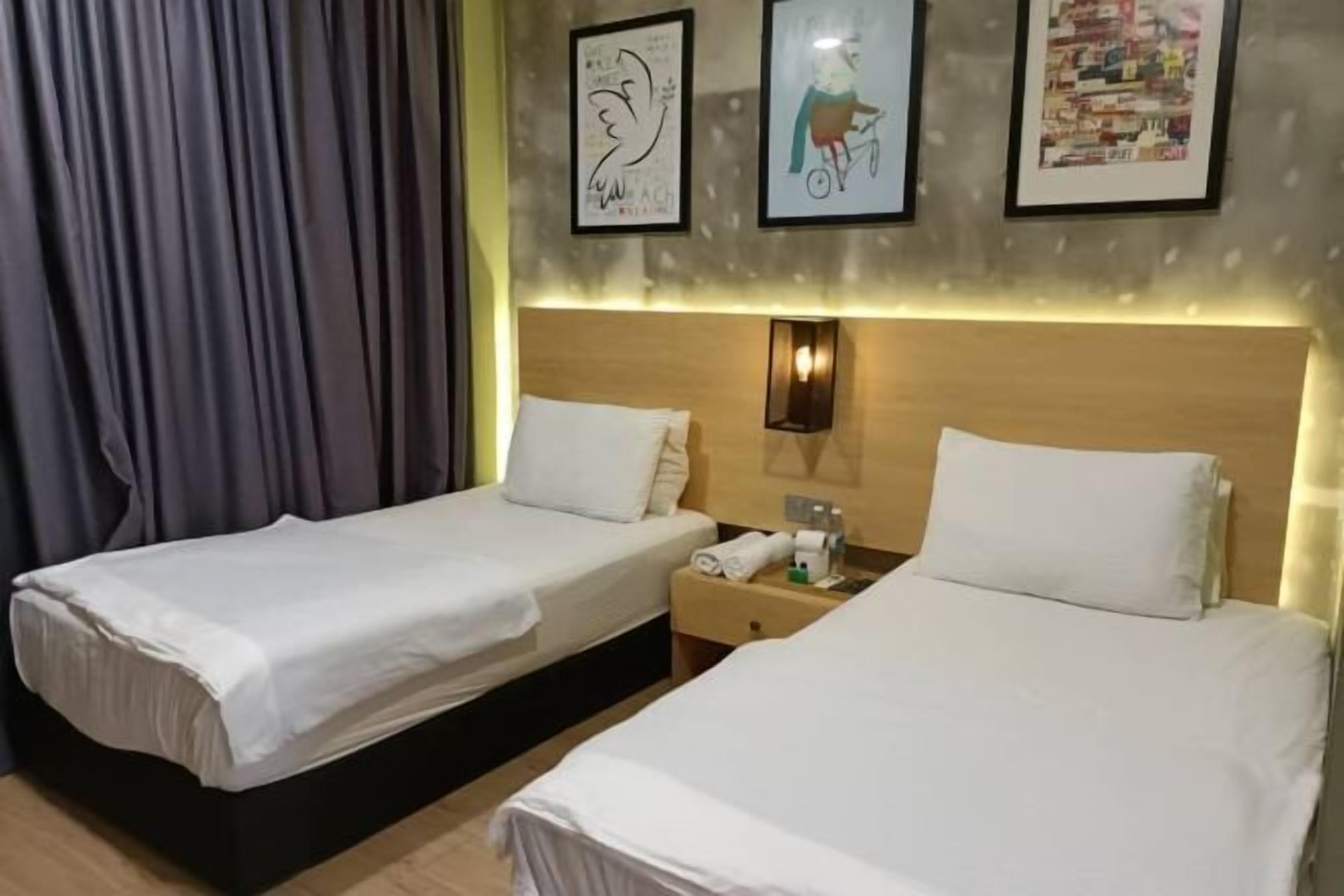 Free WiFi, bed sheets