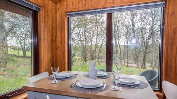 In-room dining - Drumbuie Lodge, Countryside Cabin Near Beauly (Beauly)