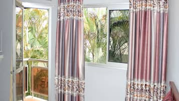 Comfort Penthouse, 2 Bedrooms, Balcony | Desk, blackout curtains, free cots/infant beds, free rollaway beds