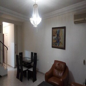 Living area - Résidence Les Florhanyas (Abidjan)