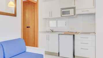 公寓, 1 间卧室, 阳台 | 私人厨房 | 大冰箱、微波炉、炉灶、茶具/咖啡用具