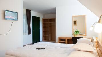 Premium Double Room, 1 Queen Bed, Poolside | Premium bedding, desk, soundproofing, free WiFi