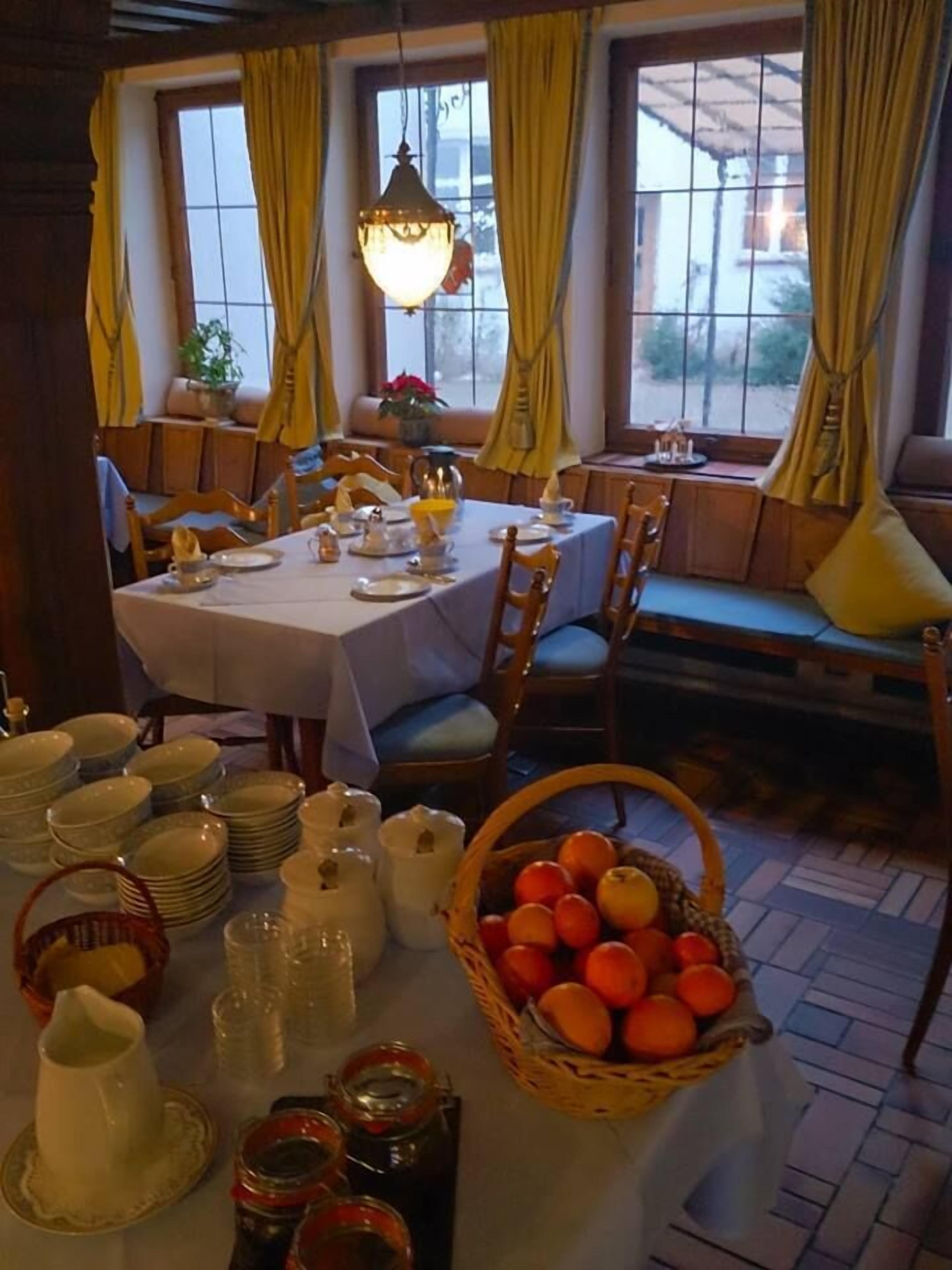 Breakfast area