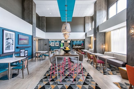 Lobby. Hampton Inn & Suites Ruidoso Downs