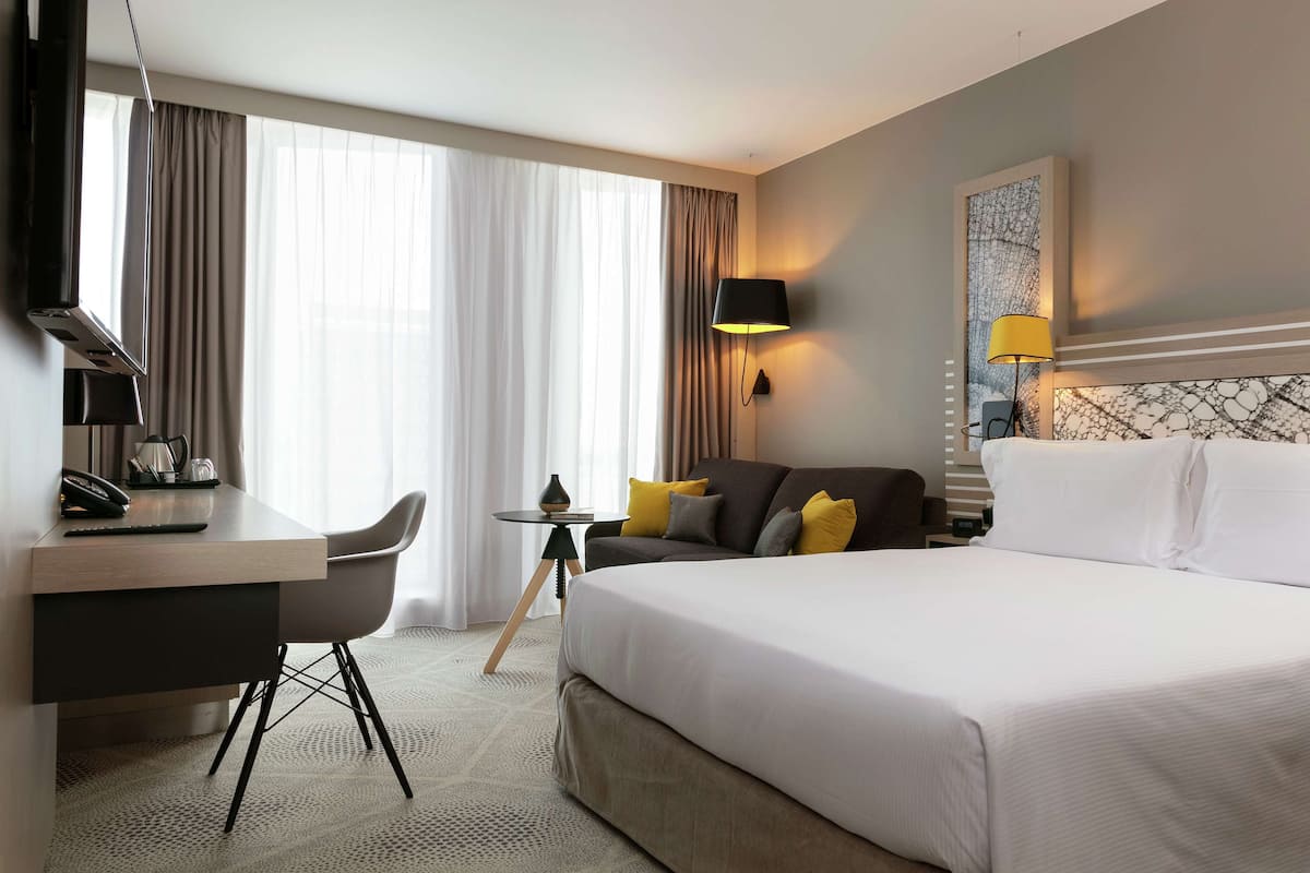 Familienzimmer, 1 Queen-Bett | 1 Schlafzimmer, hochwertige Bettwaren, Daunenbettdecken