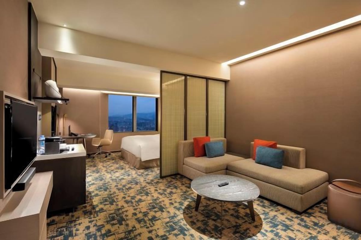 Premium bedding, memory foam beds, minibar, in-room safe