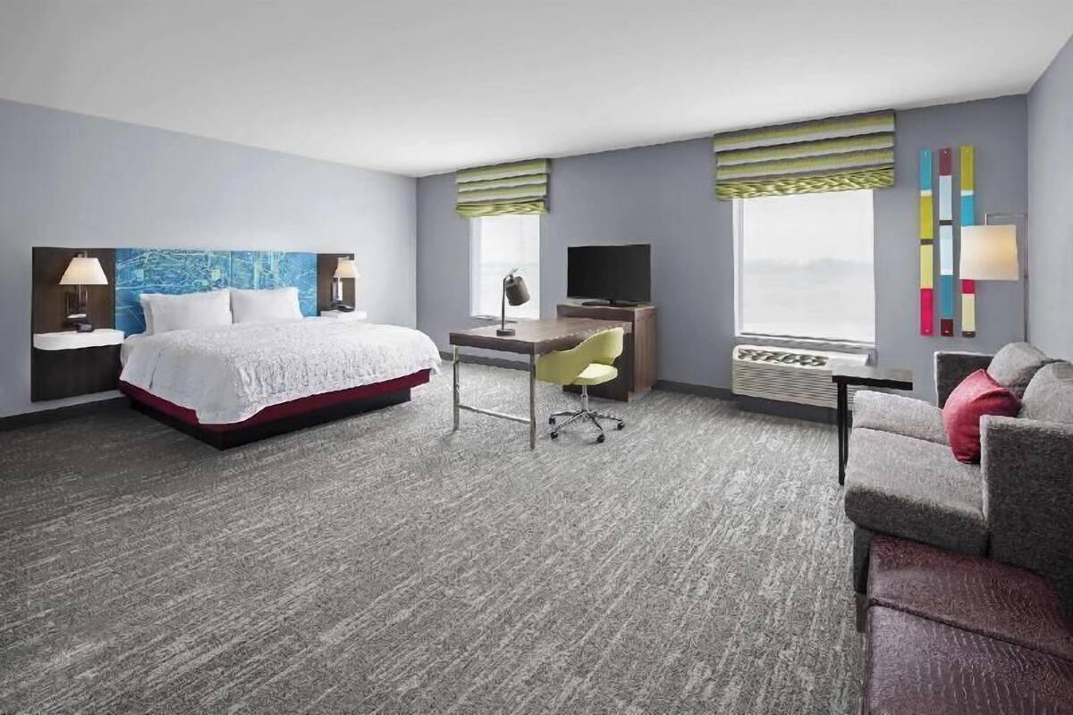 In-room safe, free WiFi, bed sheets