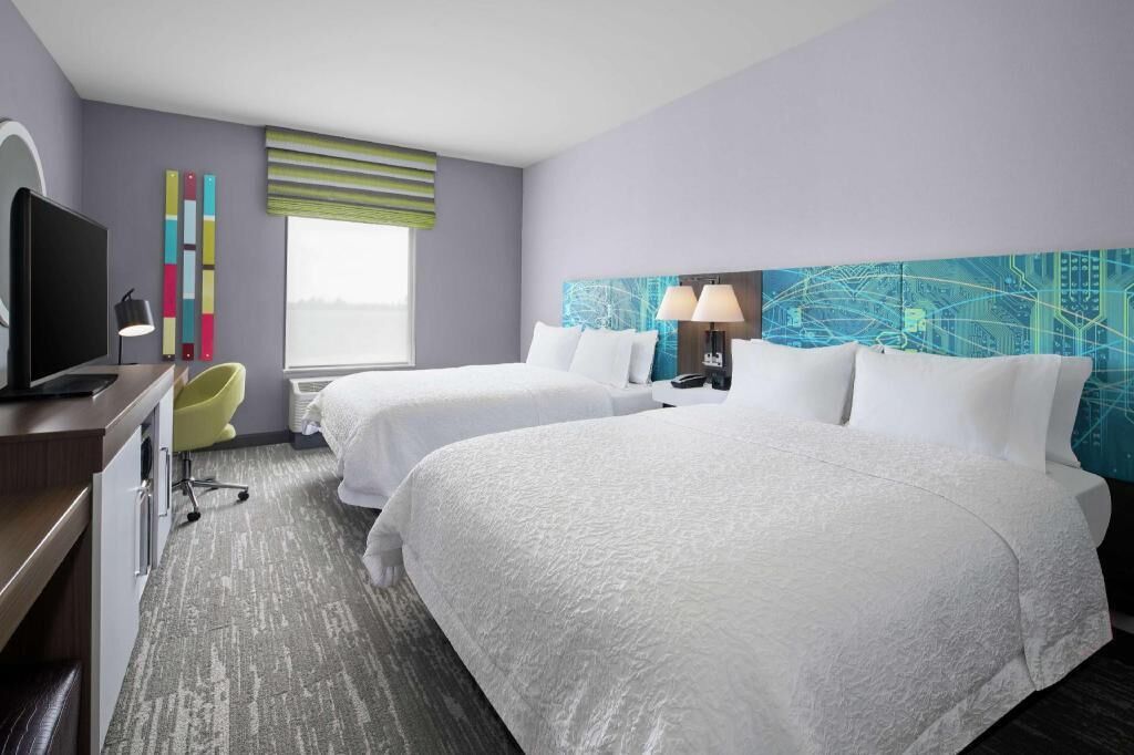In-room safe, free WiFi, bed sheets