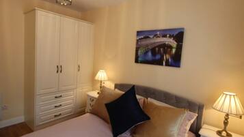 Superior Apartment, Private Bathroom (Ref C)