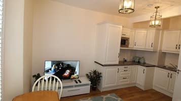 Apartment, Private Bathroom (Ref B) | Miscellaneous