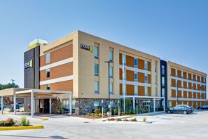 Exterior - Home2 Suites by Hilton Hot Springs (Hot Springs)
