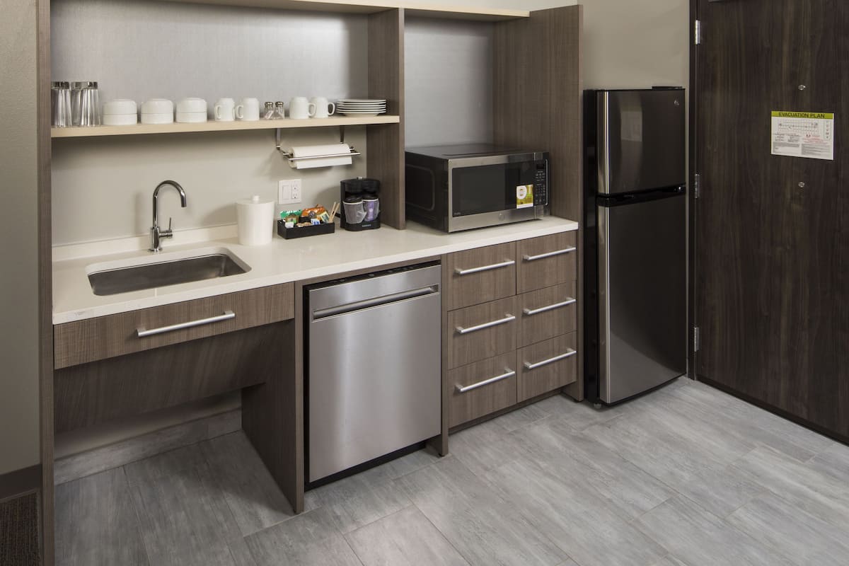 fridge, microwave, dishwasher, coffee/tea maker