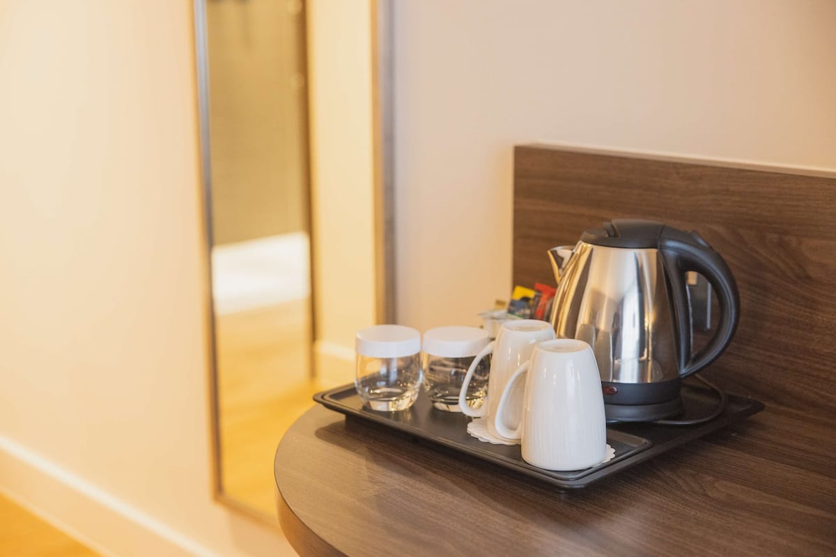 Familienzimmer, 1 Queen-Bett | Hochwertige Bettwaren, Zimmersafe, Schreibtisch, Verdunkelungsvorhänge