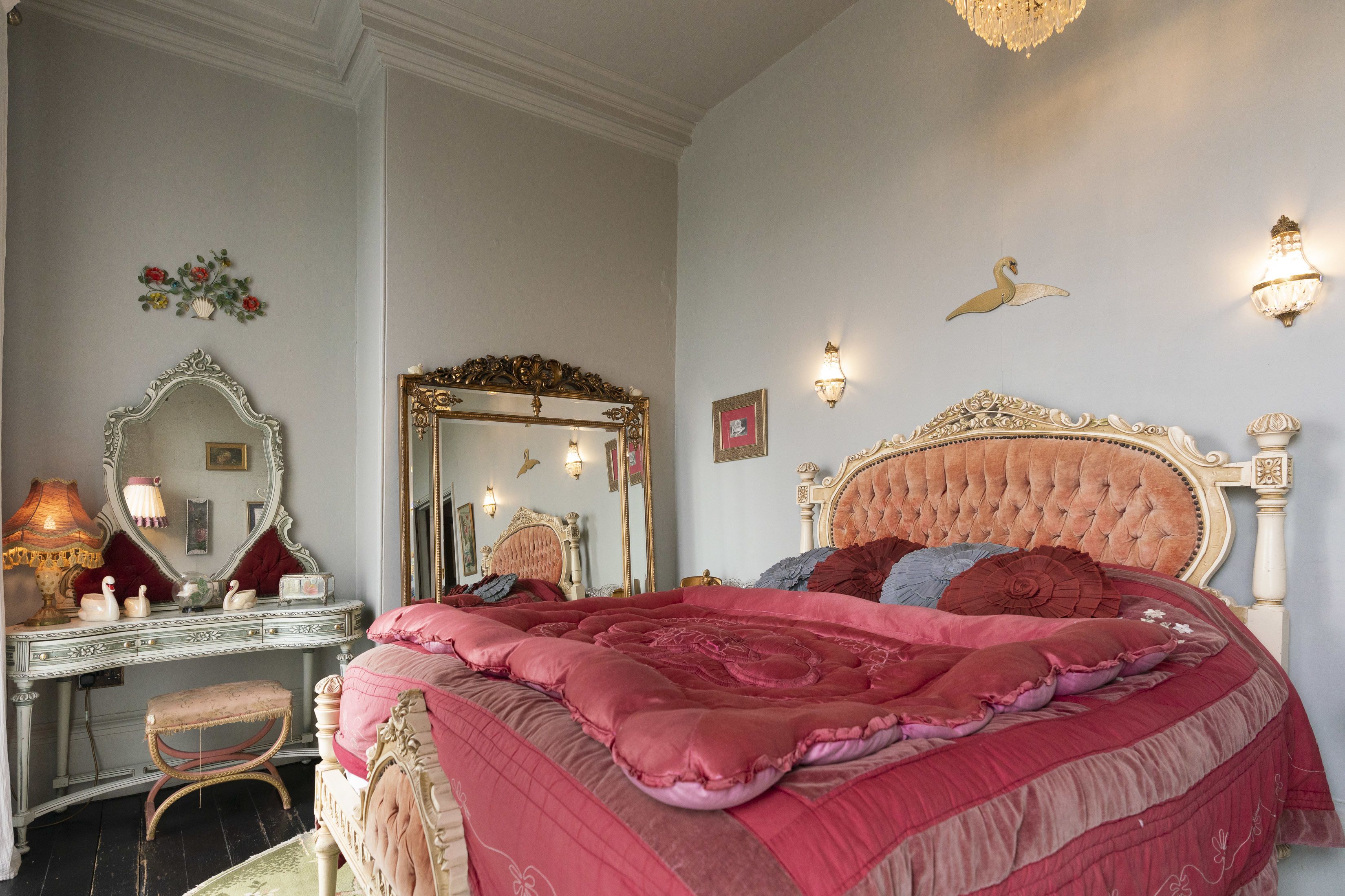 Chambre Double Signature, 1 très grand lit, vue mer | Ameublement personnalisé, fer et planche à repasser, Wi-Fi gratuit