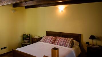 Loft Deluxe, balcone, vista valle | Connessione Internet via cavo gratuita, lenzuola