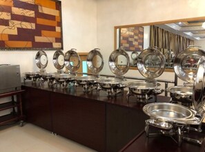 Café da manhã com buffet todos os dias (NGN 4000 por pessoa)