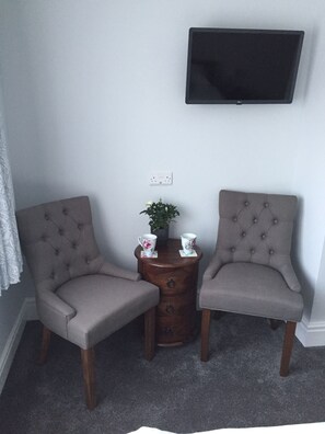 極品雙人房, 1 張特大雙人床 | 遮光布/窗簾、熨斗/熨衣板、免費無線上網、床單