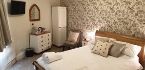 Habitación Signature doble | Cortinas opacas, tabla de planchar con plancha, wifi gratis