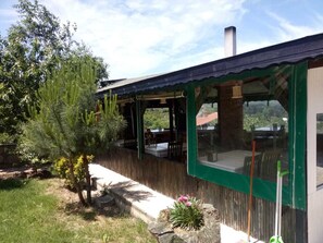 Breakfast, lunch and dinner served - Sea Port House (Sile)