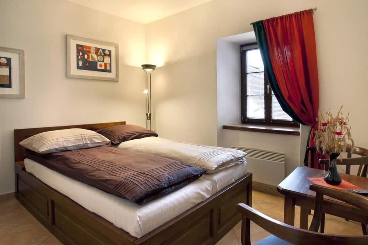 Tweepersoonskamer | 1 slaapkamer, verduisterende gordijnen, gratis babybedden, gratis wifi