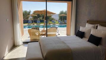 Villa | 7 bedrooms, blackout curtains, iron/ironing board, free cots/infant beds