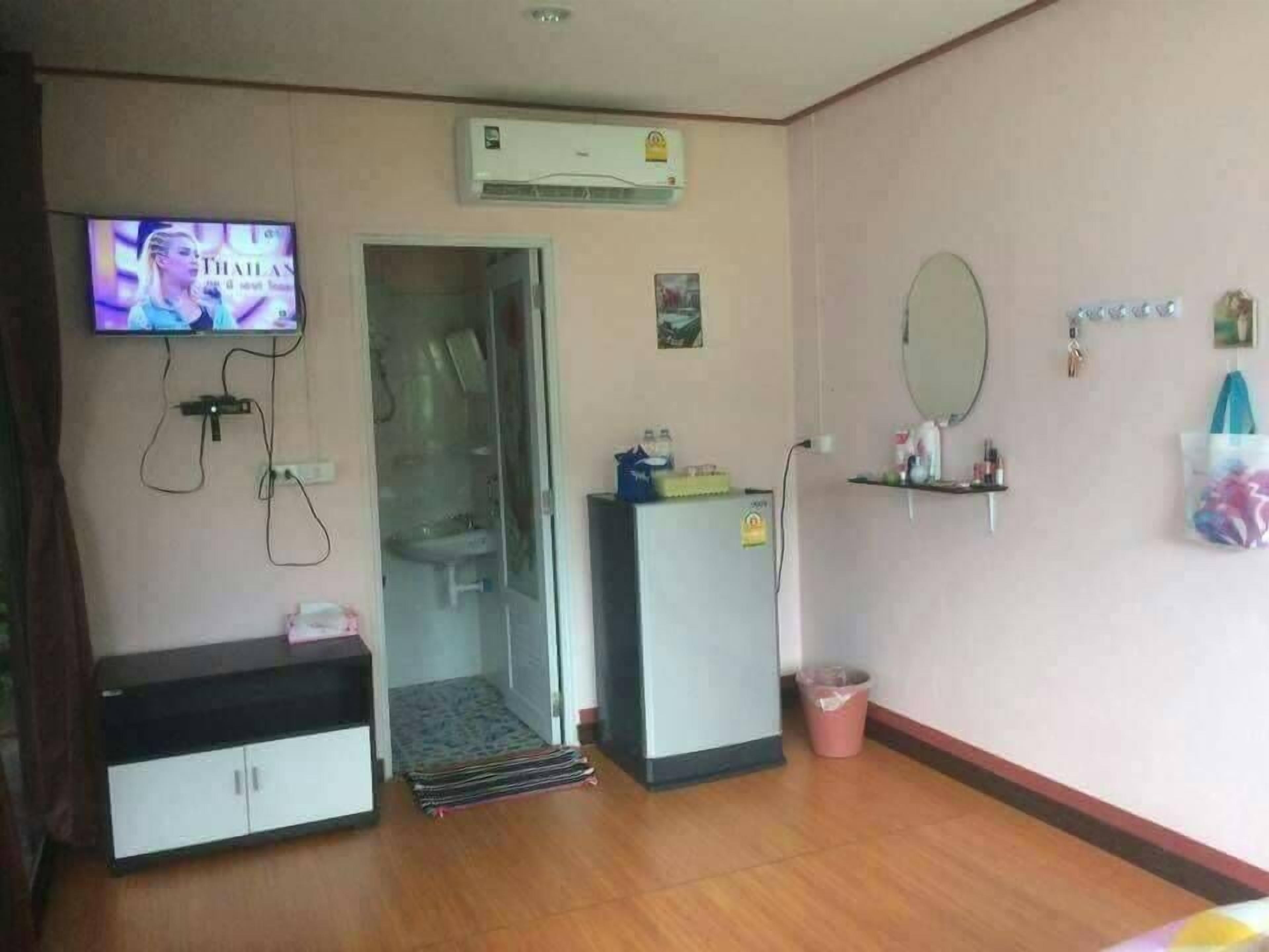 standard room | room amenity