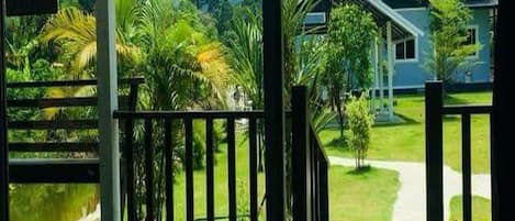 Deluxe Family Room | Balcony