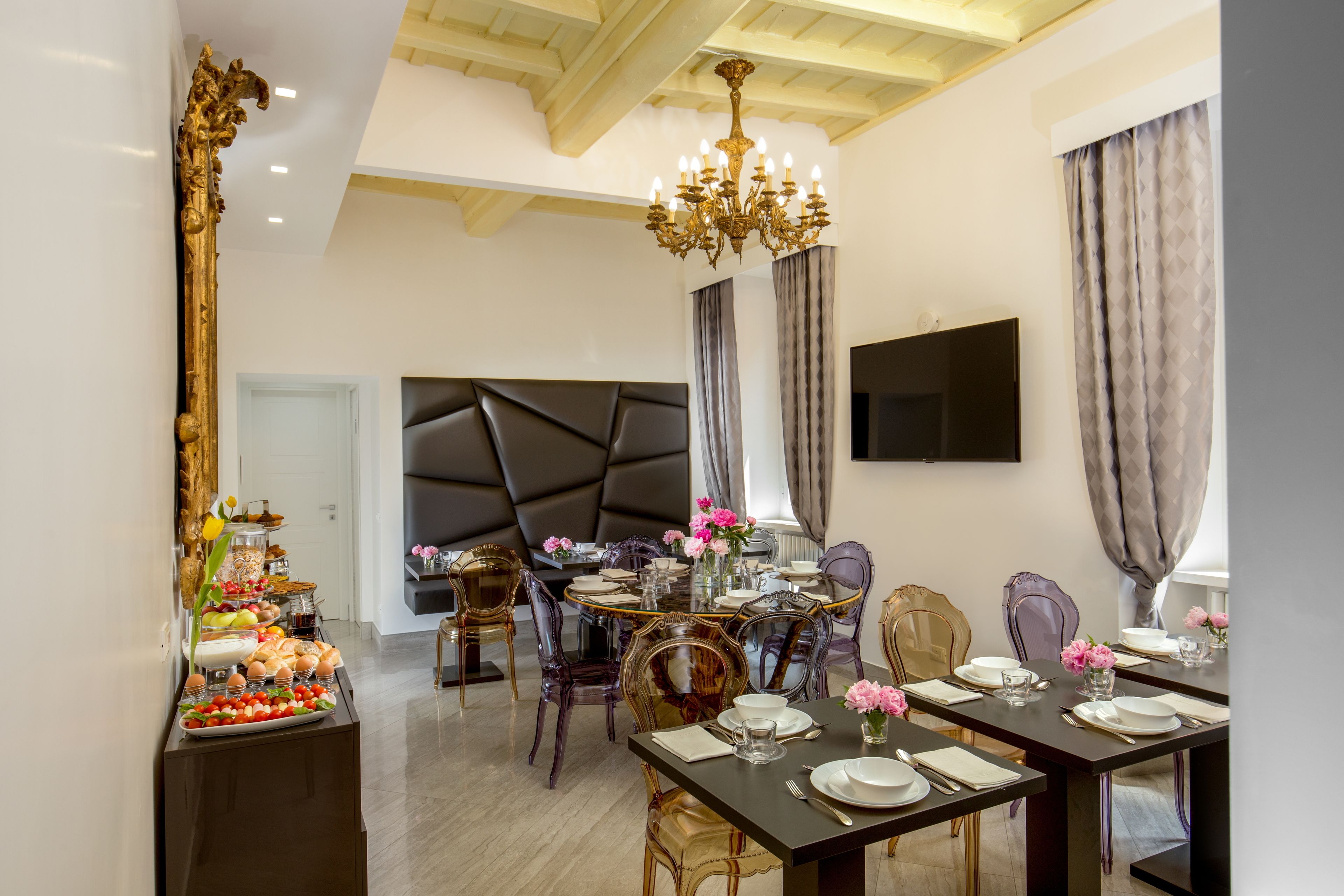 Photo - GCF Luxury Suites, Guest house