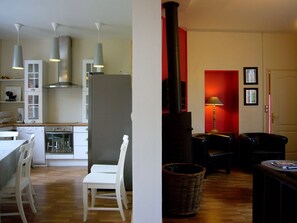 雙人房 | 起居區 | 平面電視