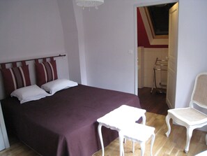 雙人房 | 熨斗/熨衣板、免費搖籃/嬰兒床、免費無線上網、床單