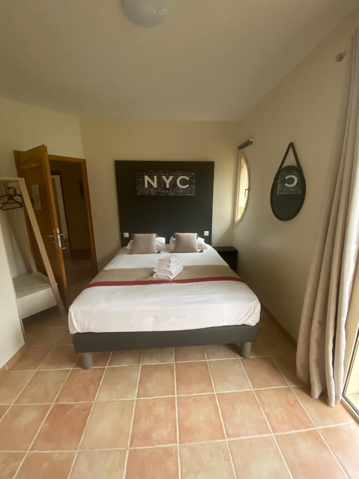 Premium bedding, individually decorated, individually furnished, desk