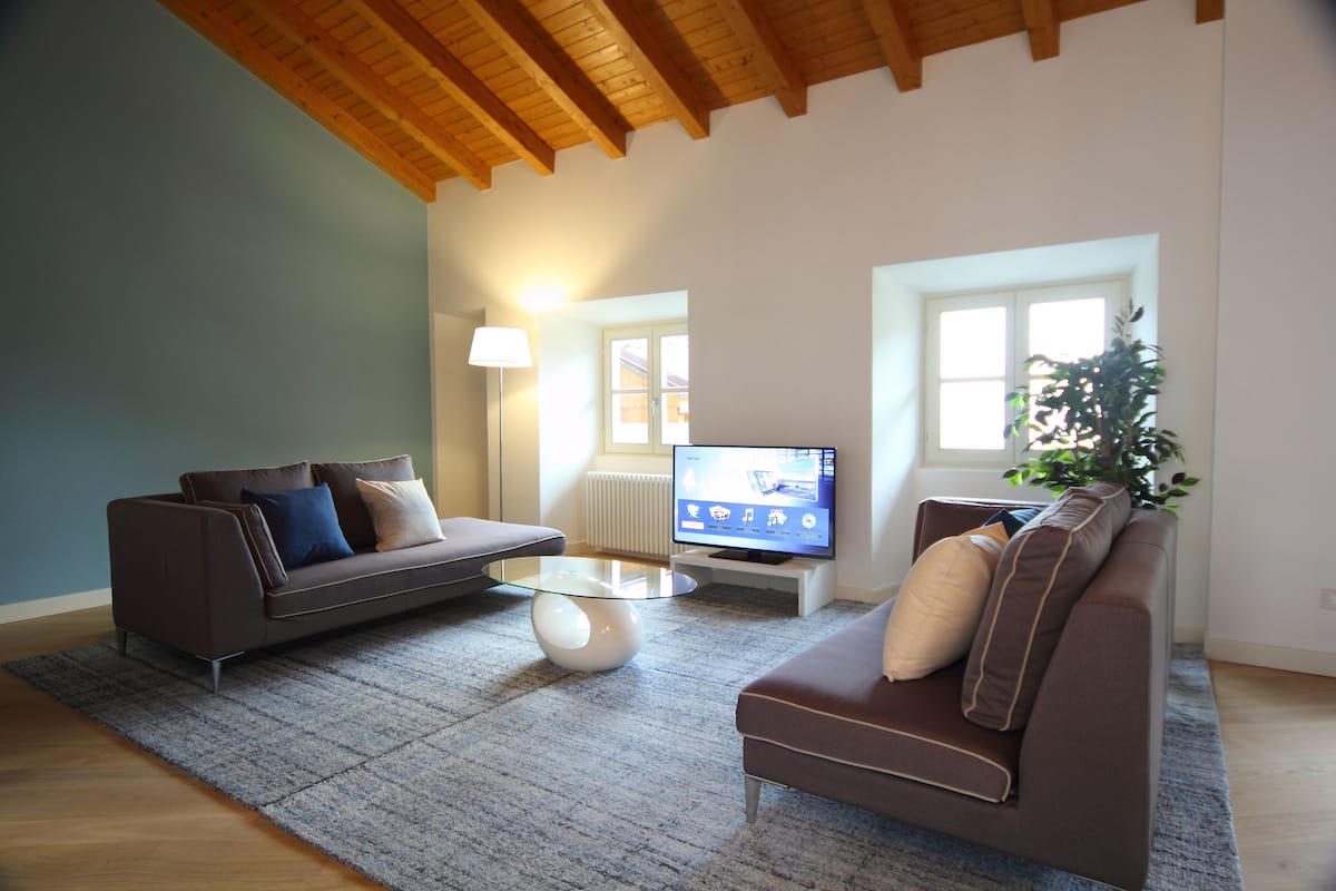 Deluxe Penthouse, 2 Bedrooms, Lake View | Living area | LCD TV