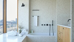 Designer toiletries, hair dryer, bathrobes, towels - Charlottehaven (Copenhagen)