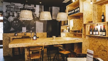 Bar (en la propiedad)