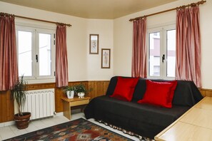 Schreibtisch, kostenlose Babybetten, Zustellbetten, kostenloses WLAN