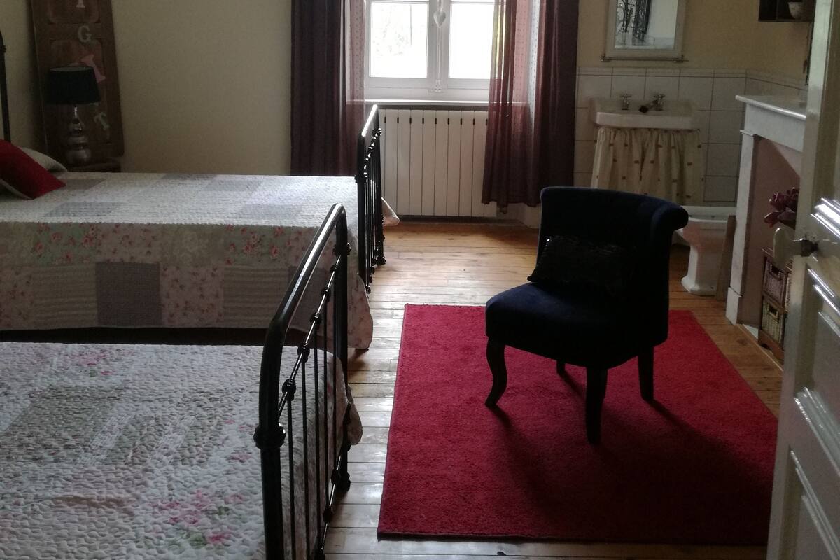 1 bedroom, desk, iron/ironing board, free WiFi