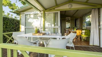 Chalet Familial, 2 chambres | Terrasse/Patio