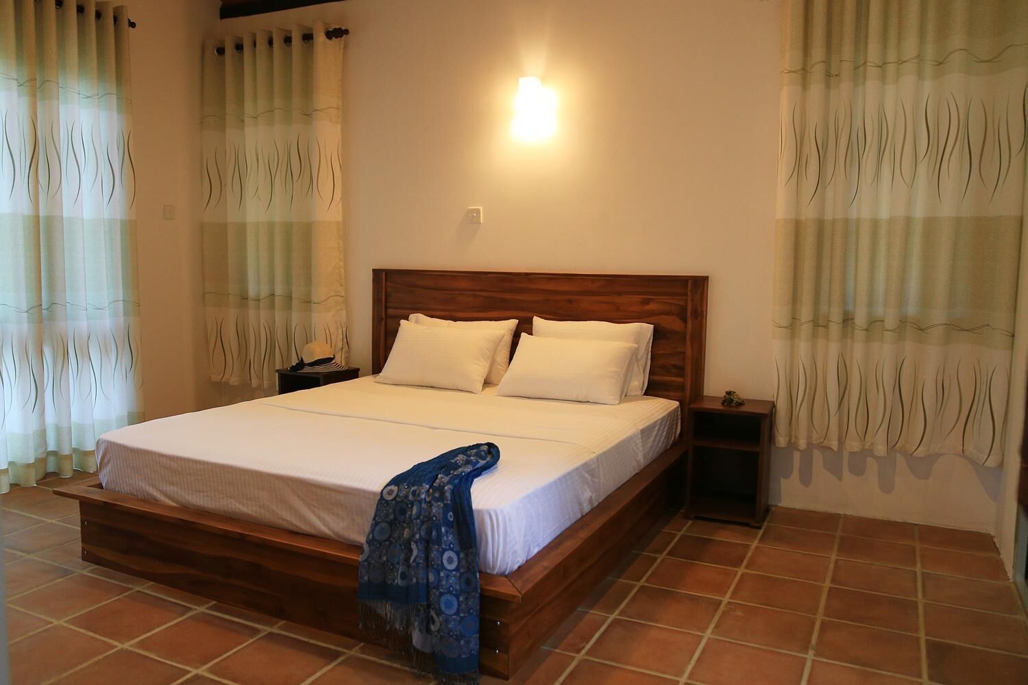 minibar, desk, free wired internet, bed sheets