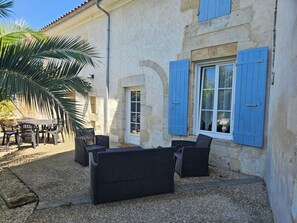 Suite tradicional, terraza, vistas al jardín (La Seudre - free parking) | Terraza o patio
