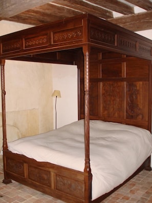 Basic Cottage, 1 Bedroom | Free cribs/infant beds, bed sheets