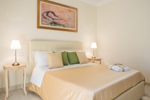 Desk, soundproofing, free WiFi, bed sheets - B&B Mare Agrò (Santa Teresa di Riva)