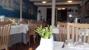 Lunch and dinner served, Mediterranean cuisine