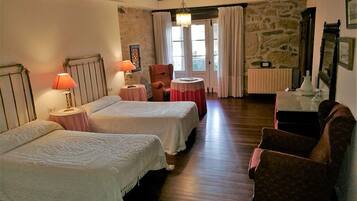 Décoration personnalisée, ameublement personnalisé, bureau