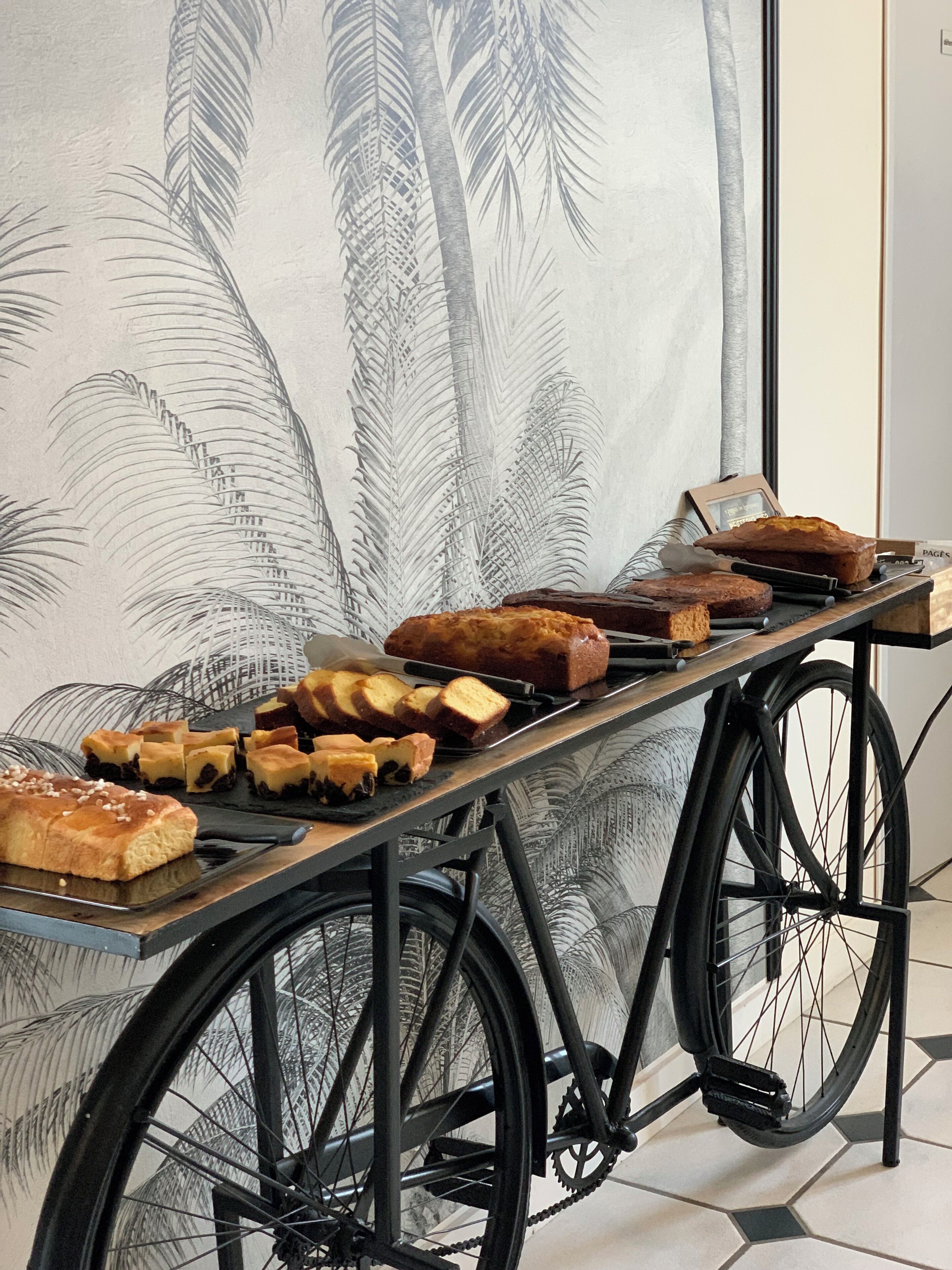 daily buffet breakfast (eur 19 per person)