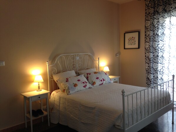 Chambre Double, salle de bains commune