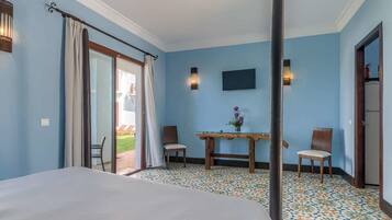 Departamento estándar, cocina, vista a la playa | 1 habitación, escritorio y espacio para trabajar con laptop