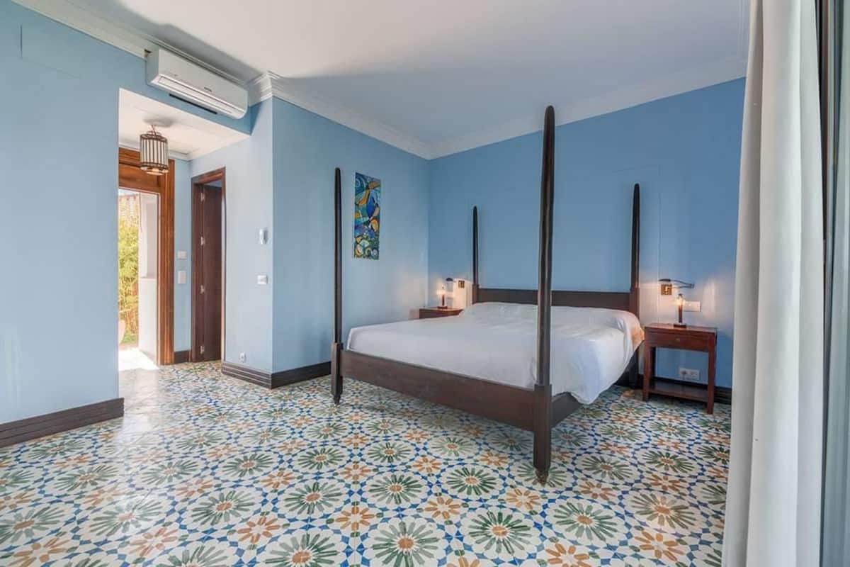 Standaard appartement (sin cocina, vistas a la playa) | Een bureau, een laptopwerkplek, gratis wifi, beddengoed